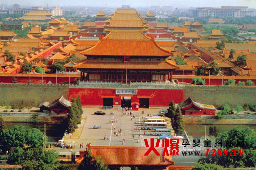 参加2012北京京正婴童展观历史名城