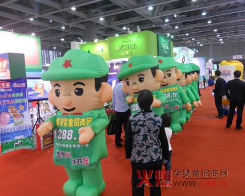 火爆宣傳展會(huì )的各個(gè)角落