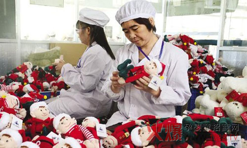 江苏赣榆:圣诞玩具出口已提上日程