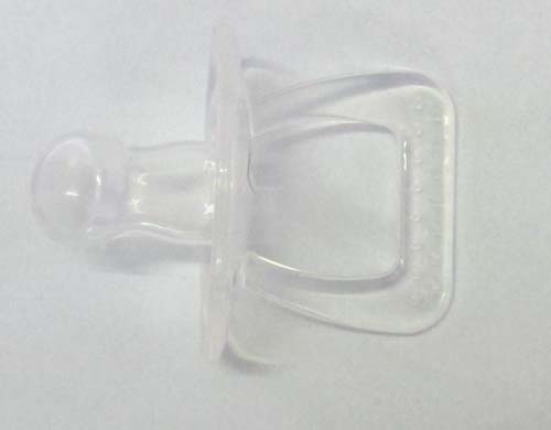 婴儿宝心形扁嘴液体硅胶安抚奶嘴