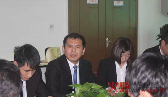 2014张书奶粉专卖豫北区域规划会议在郑州举