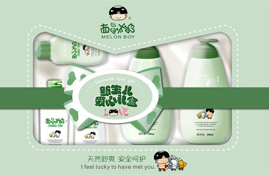 西瓜太郎新生兒洗護用品愛(ài)心禮盒