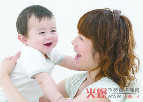 夏季如何给宝宝清凉穿衣-婴幼百科-火爆孕婴童