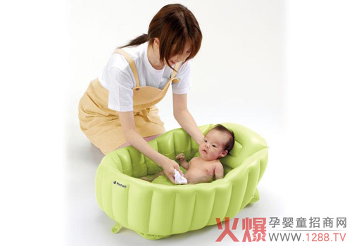 致妈妈们 宝宝洗澡澡的大学问