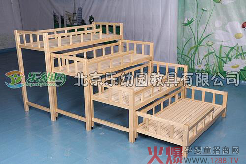 幼儿园实木家具品牌企业惊艳亮相欧亚幼教展-