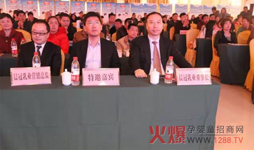 奶粉进药店:聪尔壮婴幼儿奶粉与华源医药建立