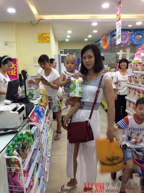 东莞第一家020母婴商城上线 现场气氛超级火爆