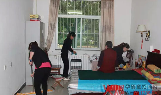 关爱老人 红星美羚在行动-企业报道|火爆孕婴童