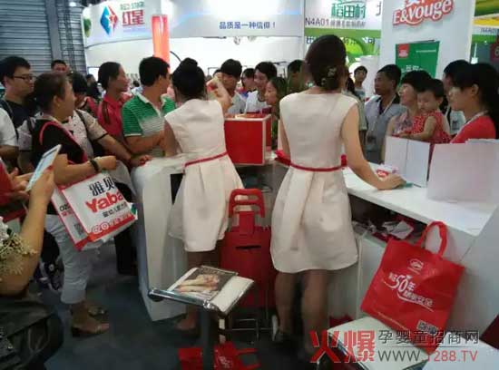 2015CBME孕婴童展会圆满落幕 龙丹乳业硕果