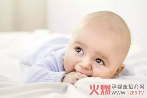 五个月宝宝发育标准 妈妈早知道-婴幼百科-火爆