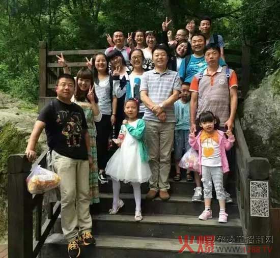 卡倍多羊奶粉营销中心2015上半年年中总结大