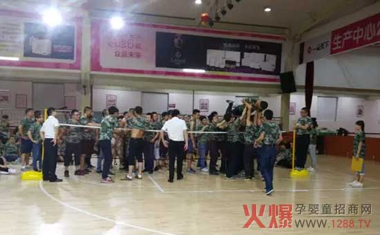 凝聚力打造 湖南一朵公司军训活动-企业报道|火