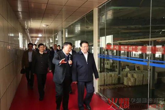 厨房装修效果图_提高厨房人均劳效(3)