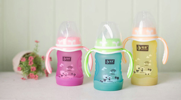 唯亲宽口径奶瓶系列
