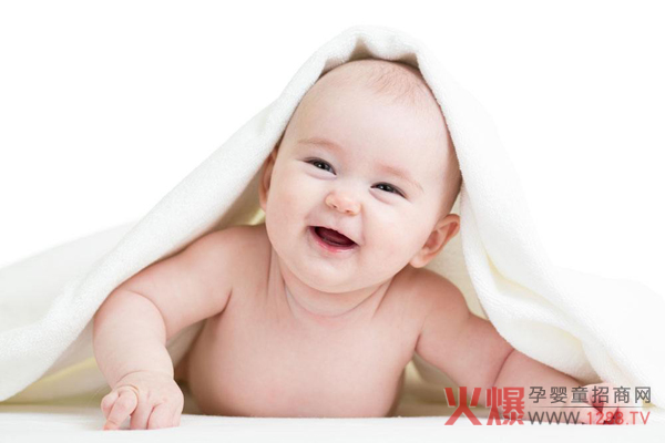 宝宝的纸尿裤穿几个小时换一次?铭晖告诉你