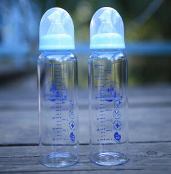 贝倍新生儿标口径高硼硅玻璃奶瓶.jpg 贝倍新生儿标口径高硼硅玻璃奶瓶.jpg
