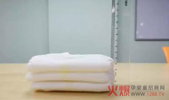 愛(ài)嬰紙尿褲體量薄.jpg