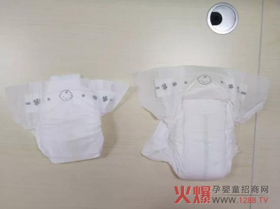 愛(ài)嬰嬰兒紙尿褲柔軟度.jpg