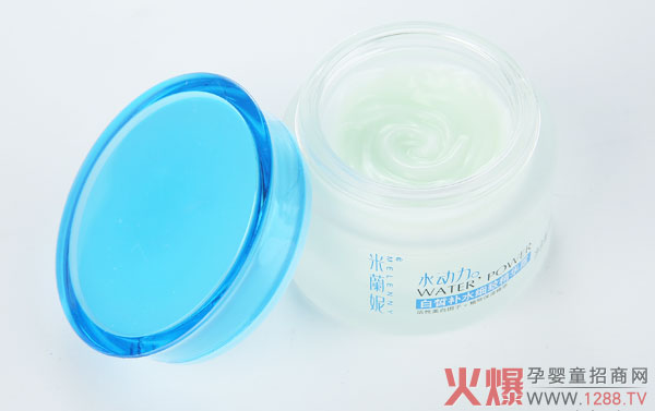 米蘭妮水動(dòng)力白皙補水細致精華霜.jpg 米蘭妮水動(dòng)力白皙補水細致精華霜.jpg