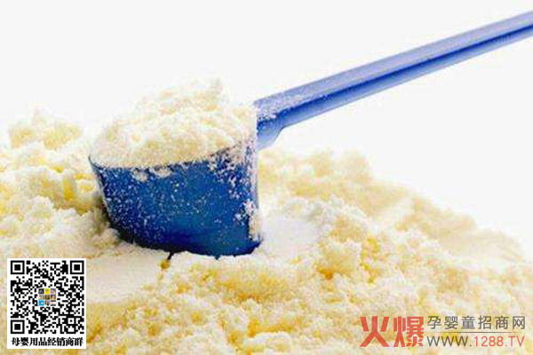 奶粉临近保质期 还能给宝宝喝吗?