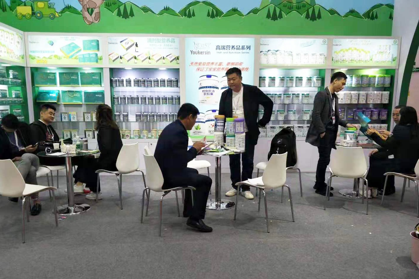  展會現(xiàn)場