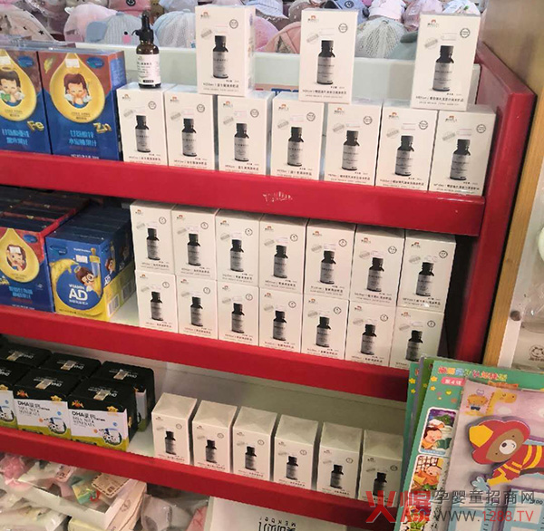美可貝兒滴劑在門(mén)店.jpg 美可貝兒滴劑在門(mén)店.jpg