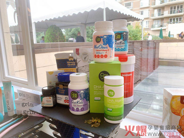 噢尼噢尼隆重參加新西蘭周發(fā)布?.jpg 噢尼噢尼隆重參加新西蘭周發(fā)布?.jpg
