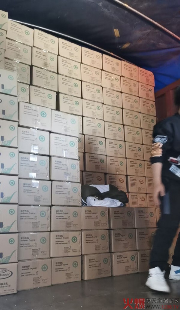 施百利婴童产品发货1.jpg