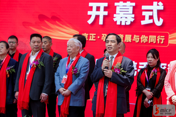32쾩ӤͯƷʢĻ4.jpg