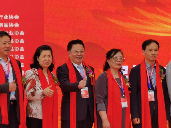 京兒集團榮獲2021孕嬰童產(chǎn)業(yè)優(yōu)質(zhì)口碑獎2.png 京兒集團榮獲2021孕嬰童產(chǎn)業(yè)優(yōu)質(zhì)口碑獎2.png