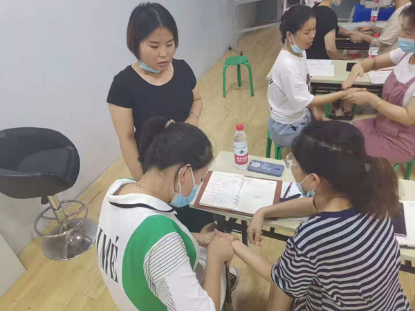 聰姆特色兒推臍炙館2.jpg