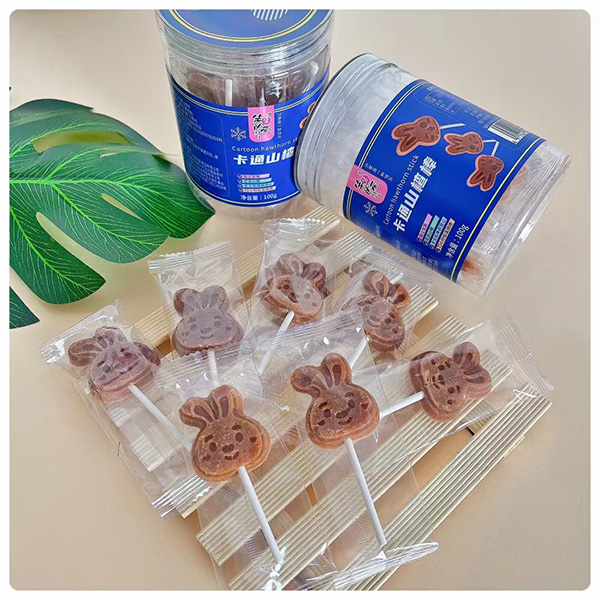 笑笑的爱卡通山楂棒.jpg 笑笑的爱卡通山楂棒.jpg