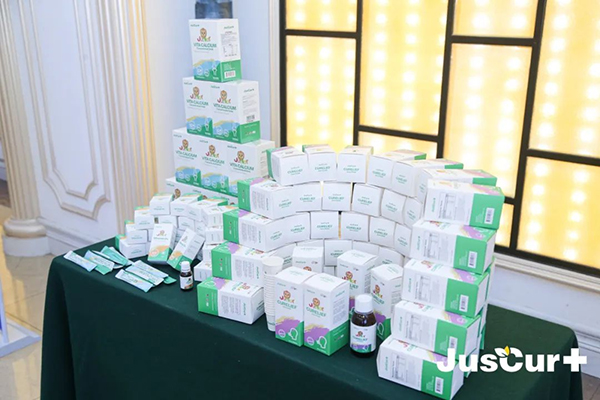 杰西佳JIBS自然营养狮王计划启动峰会4.jpg