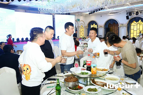 杰西佳JIBS自然营养狮王计划启动峰会12.jpg