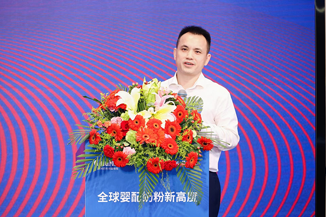 高培总裁伍苏国.jpg 高培总裁伍苏国.jpg