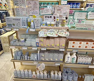  達(dá)兒文線下展示 (2)