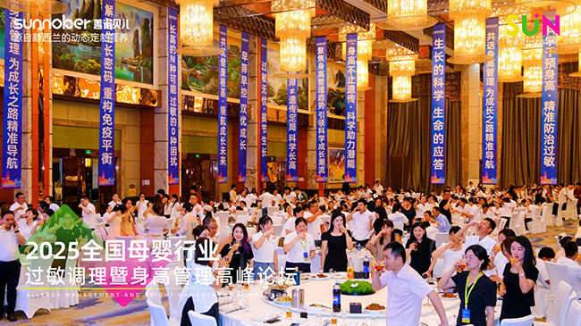 晚宴.jpg 晚宴.jpg