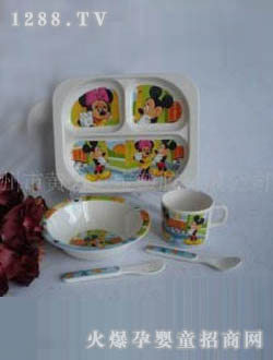 ���Ͷ�ͯ�;����װ