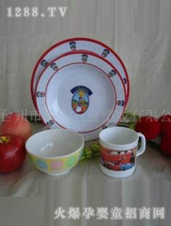 ���Ͷ�ͯ�;���װ