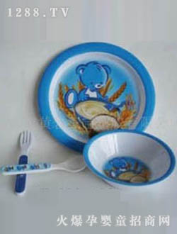 ������ɫ��װ��ͯ�;�