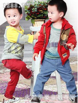 ���������ɫ��װ