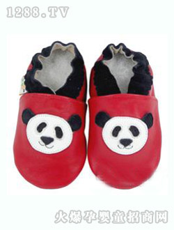 ��һ����ͨ��èyingeЬ