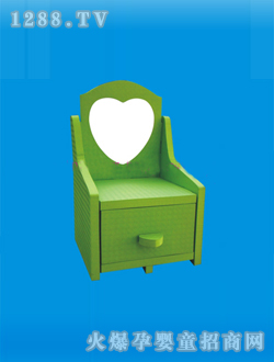 EVA��ɫ��ױ̨