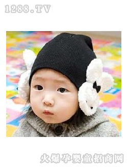 ��ͯ����ñ��ɫ