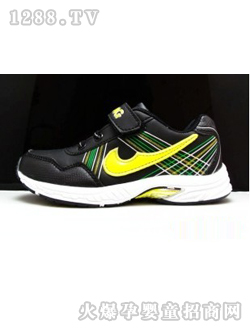 ��е���ɫ�˶�ͯЬ