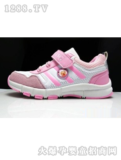 ��е���ɫ�˶�Ь