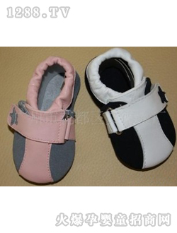 С����ʱ����ѥ