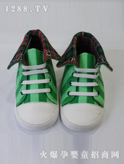 TOTAL统统绿色婴儿鞋