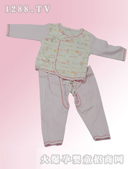 安婴宝粉色开裆裤