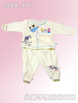 安婴宝米黄色婴儿套衣